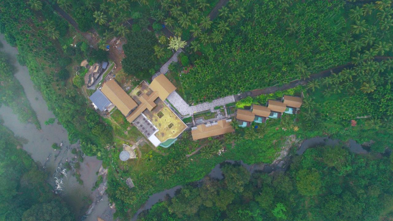 Maayaa Riverside Villa By Kpm Tripenta Attappādi Exterior foto